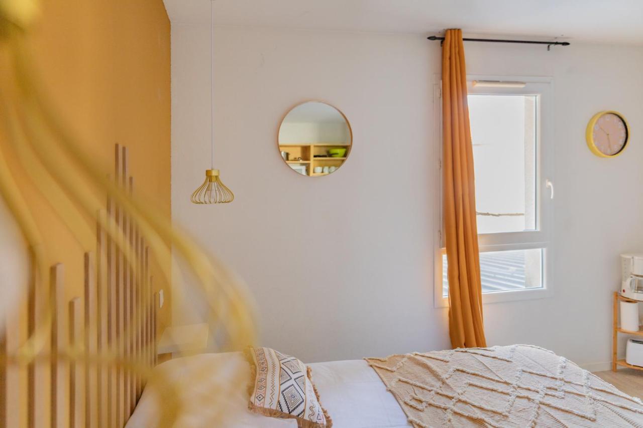 Les Cocons De Lourdes Apartment Exterior photo