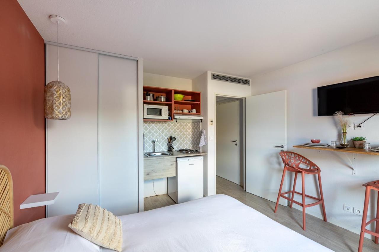 Les Cocons De Lourdes Apartment Exterior photo